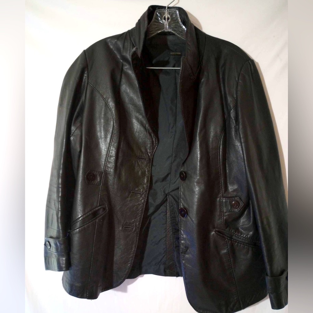 Vintage black genuine leather blazer. Size XL